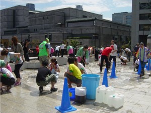 大阪府 中之島ガーデンブリッジ橋洗い イベント詳細 Em生活公式オンラインショップ 大阪府 中之島ガーデンブリッジ橋洗い イベント詳細 Em生活公式オンラインショップ